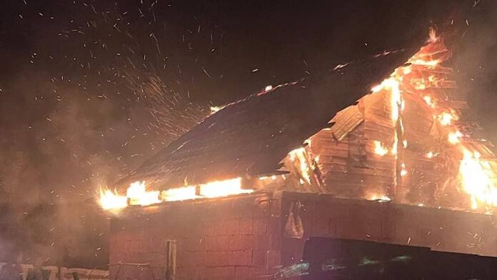 Incendiu locuință Aleșd Incendiu locuință Aleșd