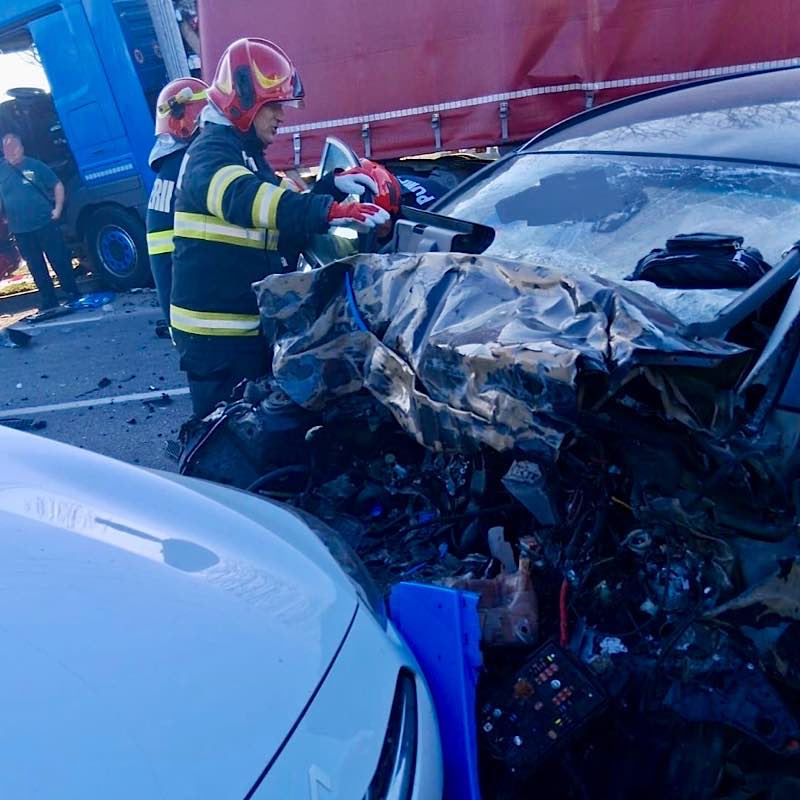 Mașini implicate în accident mortal din Aușeu