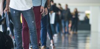 Rata șomajului în Bihor a rămas la 2,16% în luna aprilie Șomaj oameni la rând