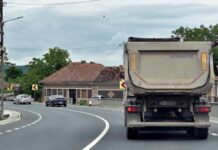 Camion pe drum caniculă