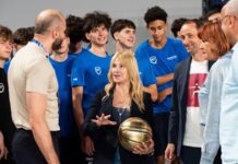 Nadia Comăneci, alături de tinerii baschetbaliști europeni la Oradea Arena