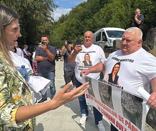 Protest la Leșu pentru pădurile din Bulz