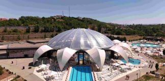 Aquaparkul Nymphaea din Oradea a împlinit 10 ani. Peste 2,5 milioane de oameni i-au trecut pragul