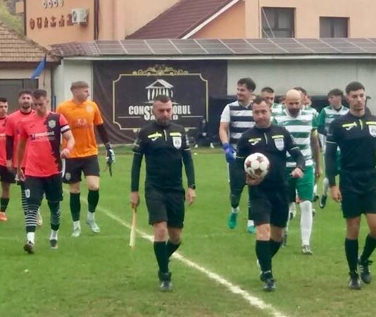 Remiză tensionată între primele două clasate, pe stadionul din Vadu Crișului